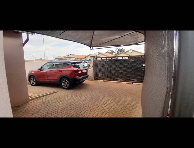 3 BEDROOM HOUSE FOR SALE IN WINDMILL PARK